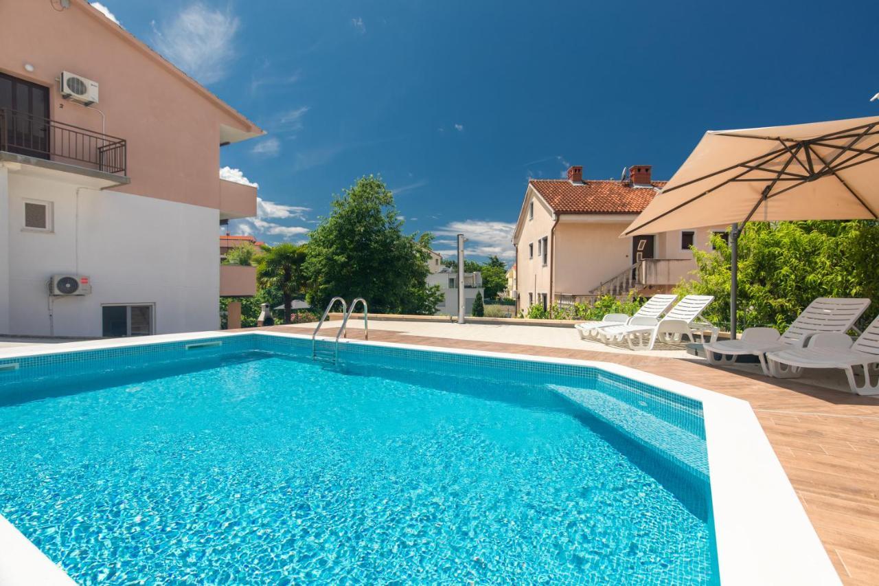 Apartment Dida I Mara Malinska Esterno foto