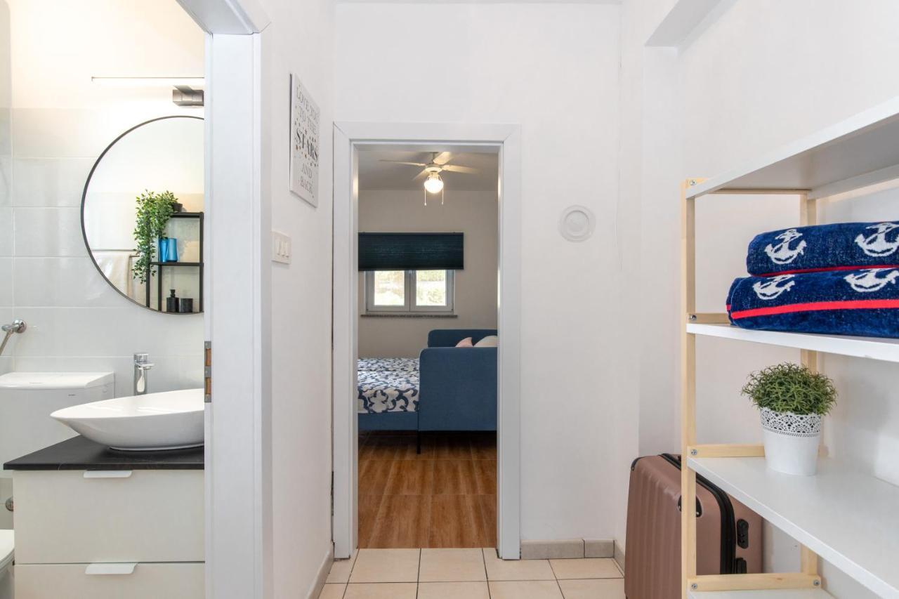 Apartment Dida I Mara Malinska Esterno foto
